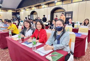 B530E274-F18E-464B-AE0E-A64DBE5F933B