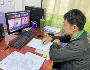 EE5CCE82-F260-4129-AF98-C9FB83BC6A2D