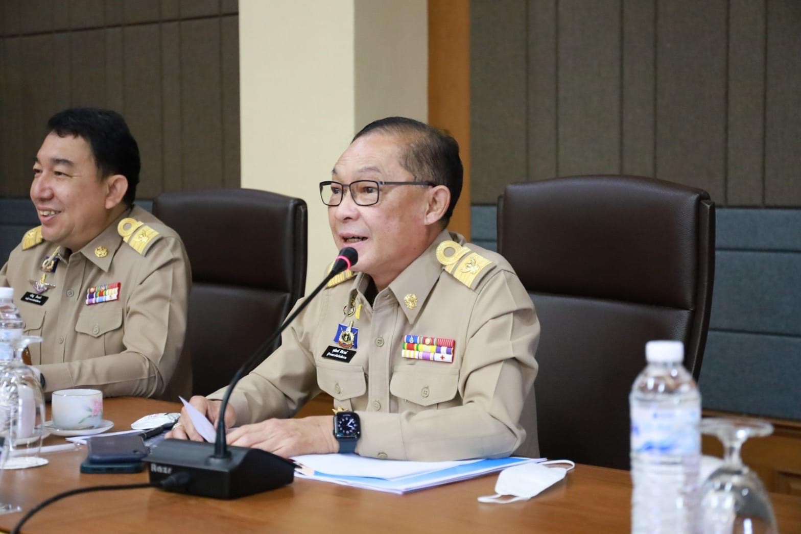 299A4539-7EE0-4A16-AAB9-7E60A2B0AAD4