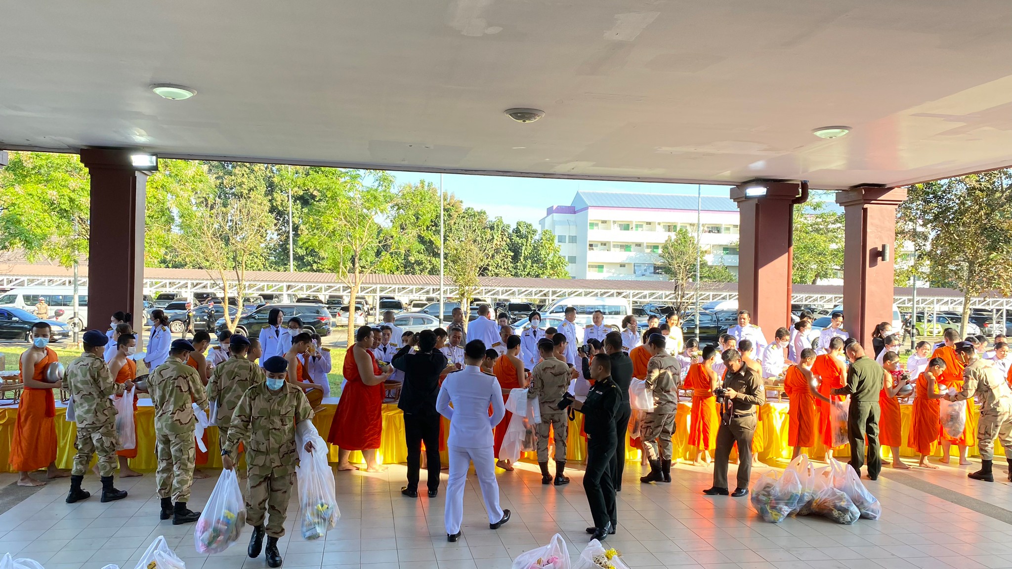 9EE6319F-4063-44C2-9B33-201D52A1B26D