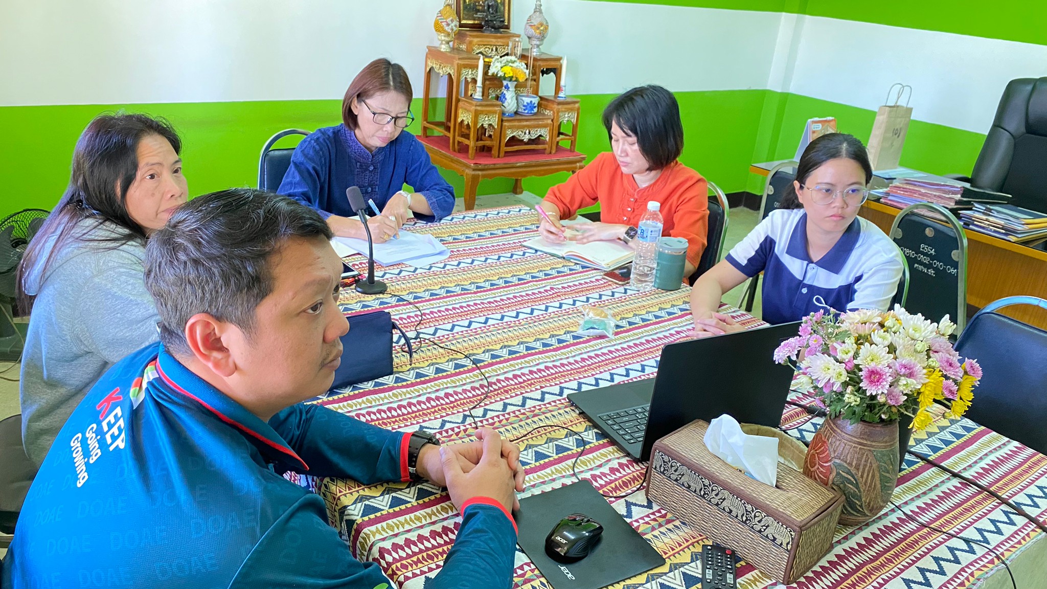 E96EE186-4DB3-4FE1-B001-EA9D0AE35CAA