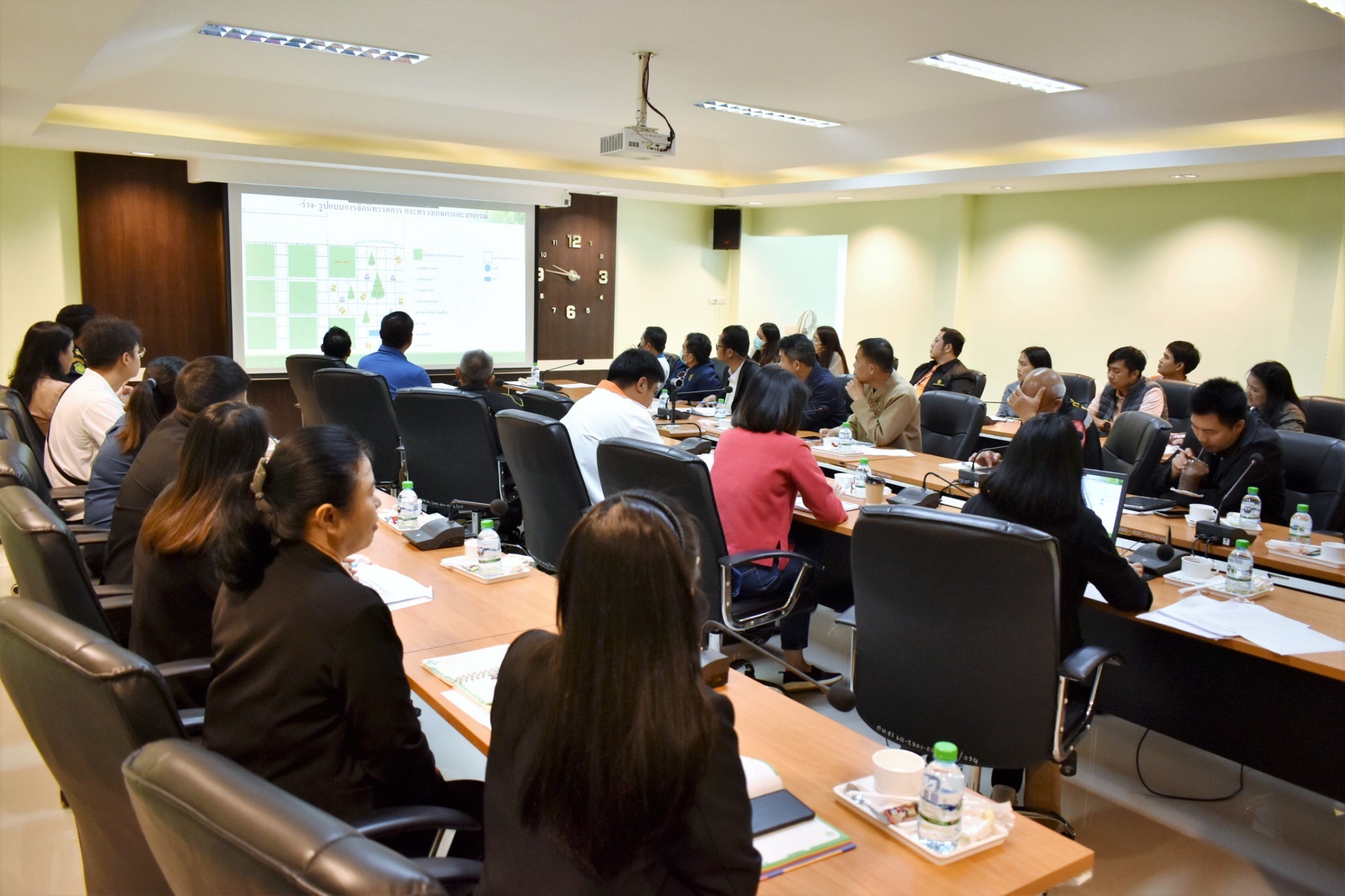 E1E89514-8E15-4A1B-A9BF-5E5AD4A02A74