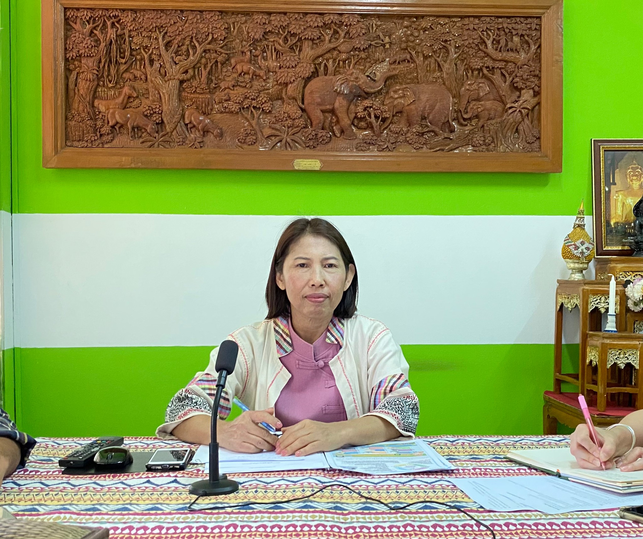 EF62FCF3-C796-45A0-B04F-AB960136D307