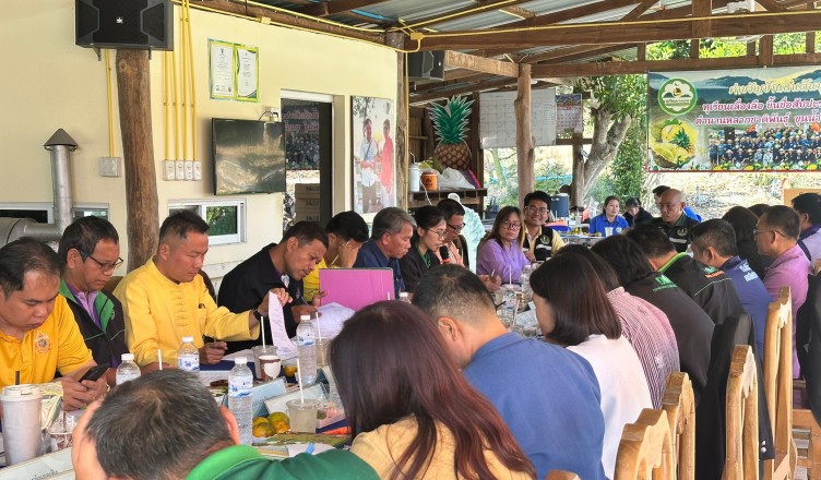 DA6FE9D7-E621-4593-A44B-43C7C7DE6768