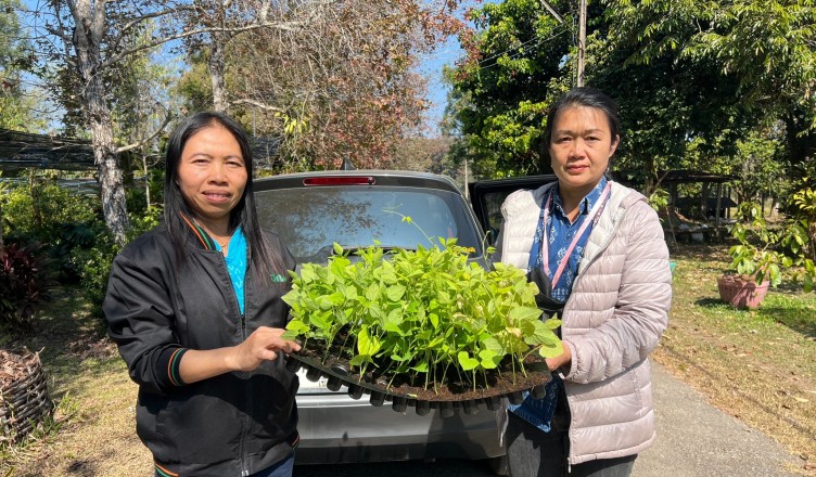 07F35CC5-BB2F-4FE7-9BB4-553BBADA2C84