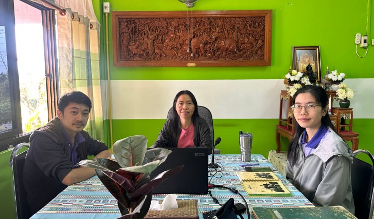 5B75CE9D-556B-4448-8F4D-D6C22ECE86A0